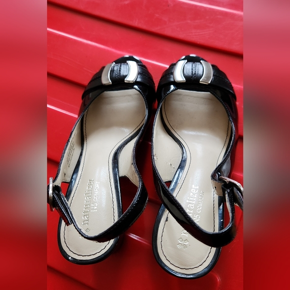 Naturalizer N5 Comfort black peep toe slingback heels - Picture 13 of 16